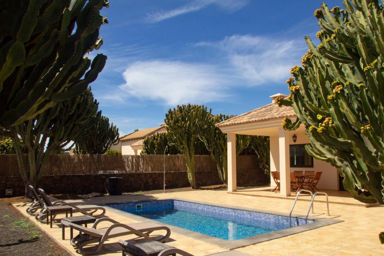 Villas Oasis Casa Vieja Ла Олива Екстериор снимка